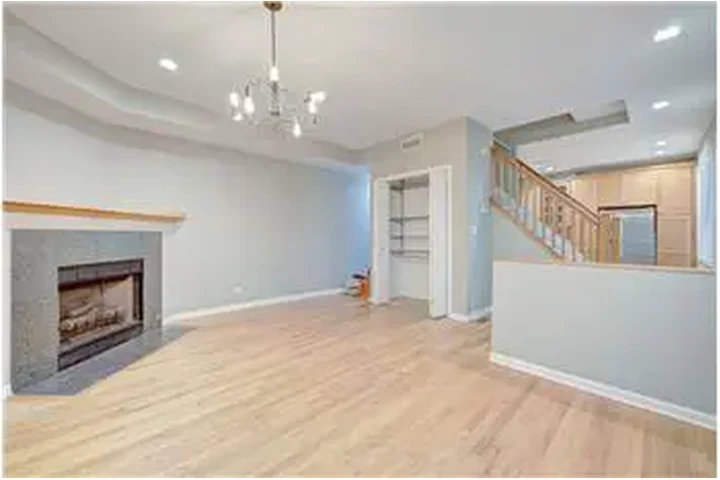 $5000 : Rental property with 2 bedro image 5