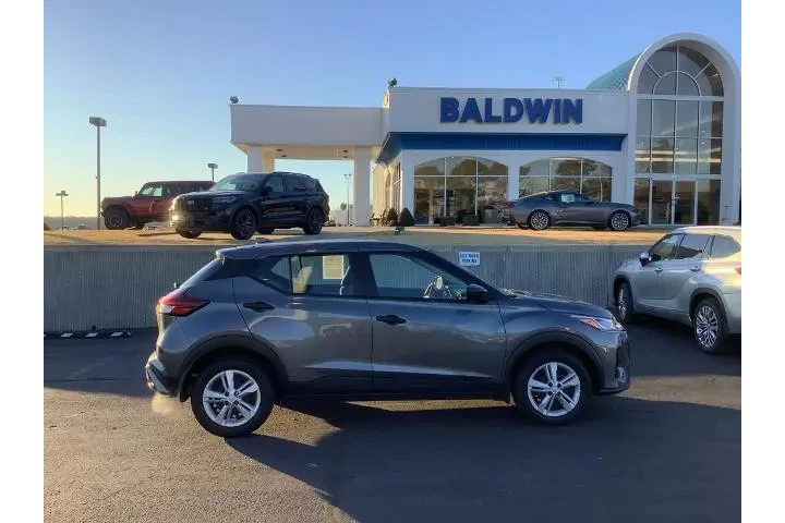 $21950 : Nissan Kicks 2024 S 4dr Cros image 8