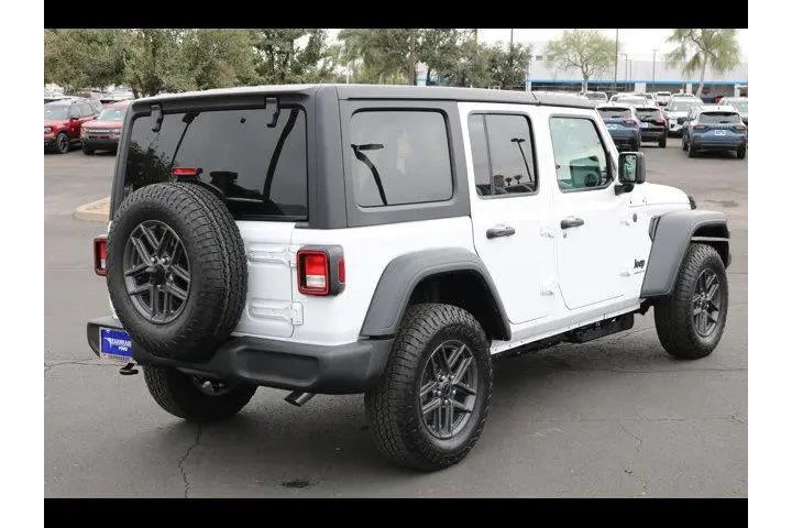 $36640 : Jeep Wrangler 2026 4x4 Willy image 5