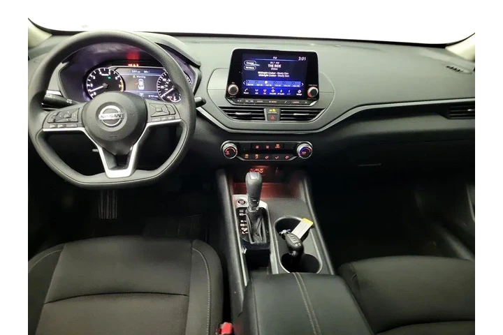 $20998 : Nissan Altima 2022 2.5 SV 4d image 9