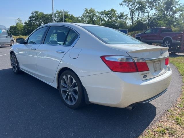 $10498 : PRE-OWNED 2013 HONDA ACCORD S image 5