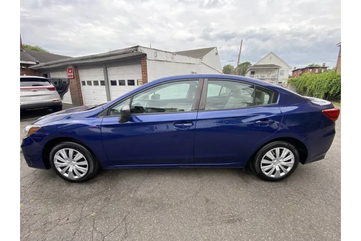 $5699 : 2017 Impreza 2.0i image 9
