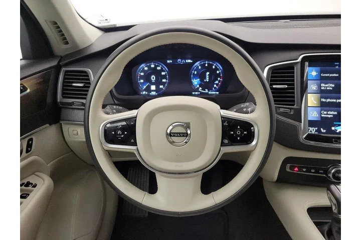 $26998 : Volvo XC90 2020 AWD T6 Momen image 10