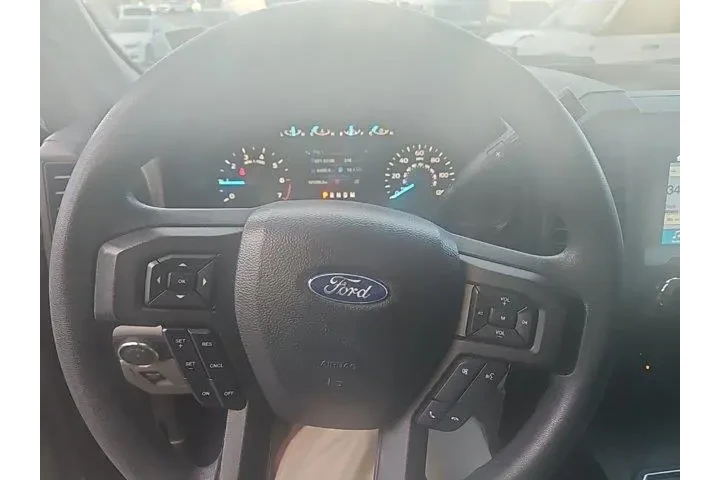 $23451 : Ford F-150 2019 4x4 XL 4dr S image 7