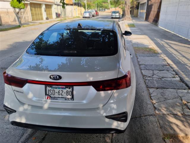 $209000 : Kia FORTE 2019, aire acondic image 3