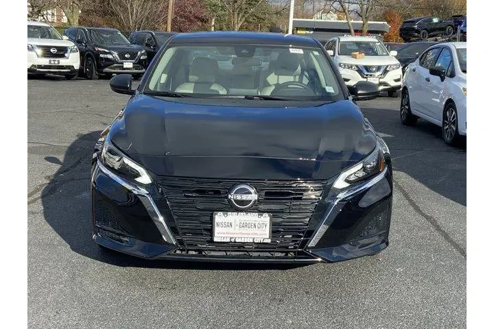 $18398 : Nissan Altima 2025 2.5 SV 4d image 2