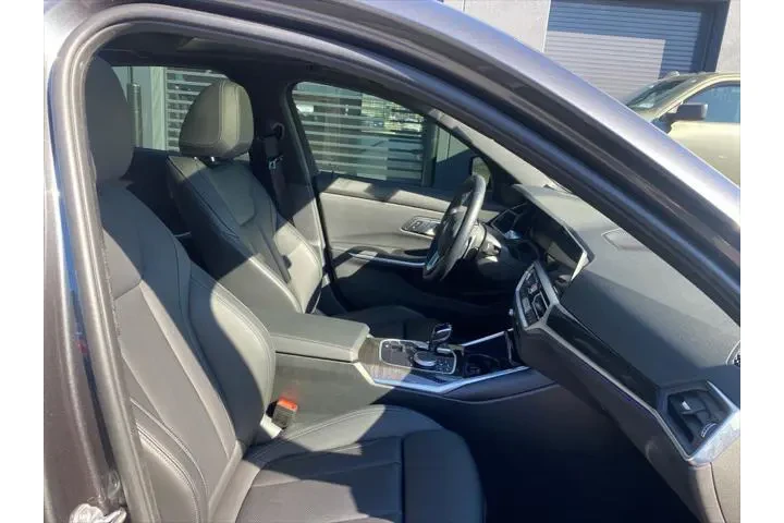 $31353 : BMW 3 Series 2022 AWD 330i x image 9