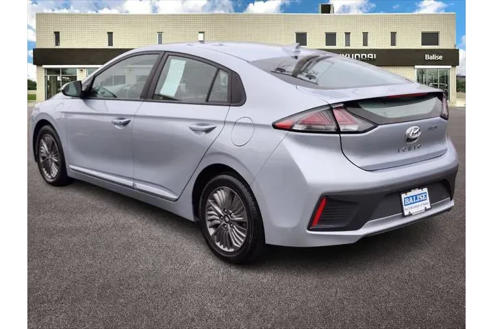 $16577 : Hyundai IONIQ Plug-in Hybrid image 5