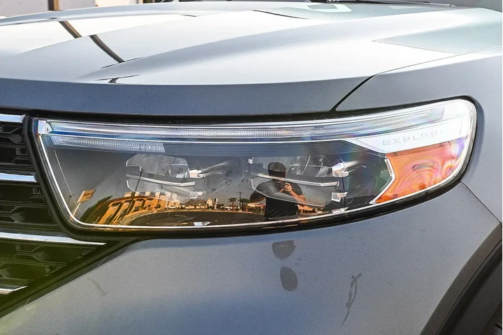 Ford Explorer 2022 XLT 4dr S image 4