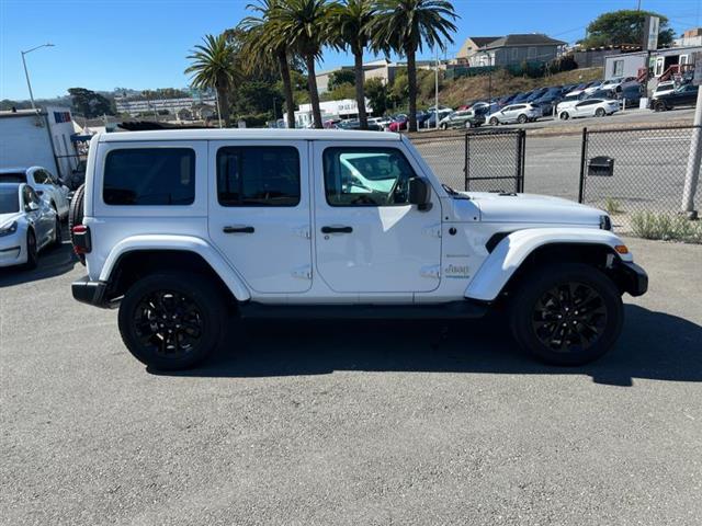 $37400 : Used 2021 Wrangler 4xe Unlimi image 4