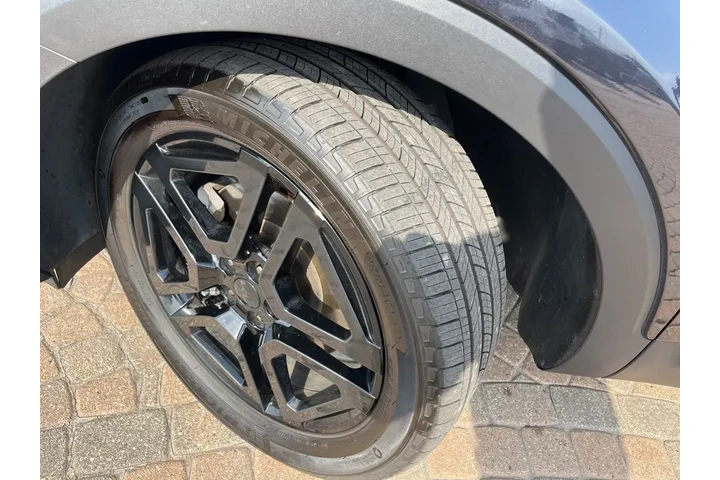 $45998 : 2025 Telluride EX X-Line image 9