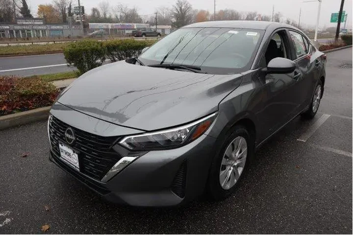 $15436 : Nissan Sentra 2024 S 4dr Sed image 8