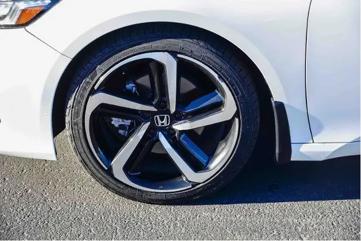 $18995 : Honda Accord 2021 Sport 4dr image 6