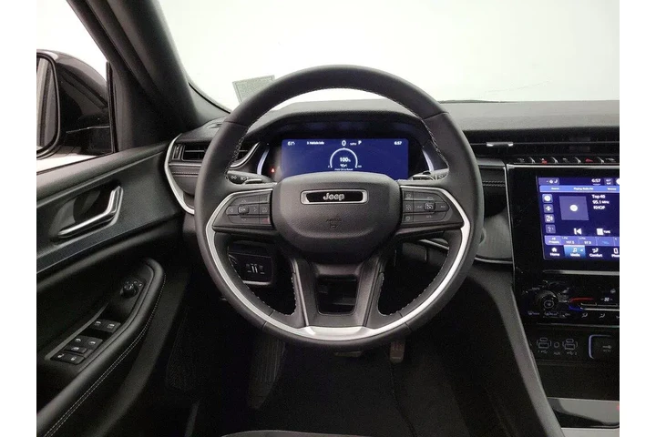 $37998 : Jeep Grand Cherokee L 2024 4 image 10
