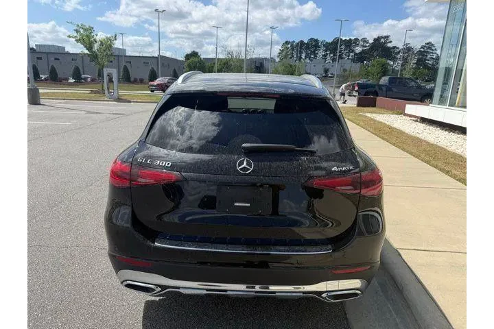 $38451 : Mercedes-Benz GLC 2023 AWD G image 7