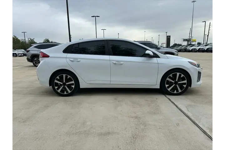 $13995 : Hyundai IONIQ Hybrid 2021 Bl image 2