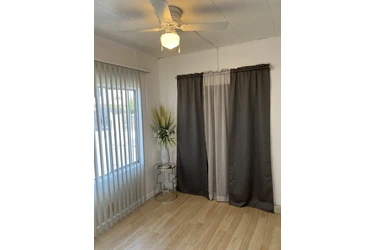 Se renta cuarto en Santa Ana en Orange County