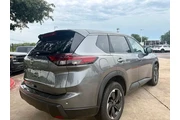 $25774 : Nissan Rogue 2025 AWD SV 4dr thumbnail