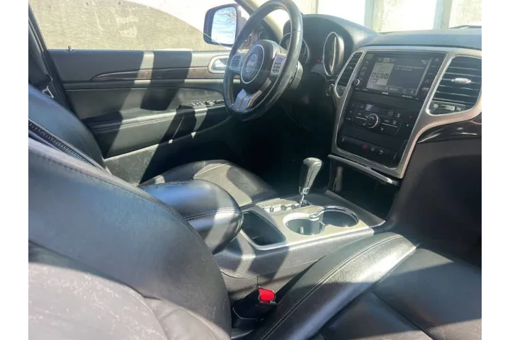$9499 : 2012 Grand Cherokee Laredo image 7