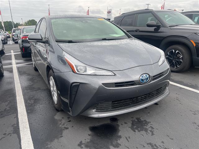 $19990 : PRE-OWNED 2022 TOYOTA PRIUS L image 2