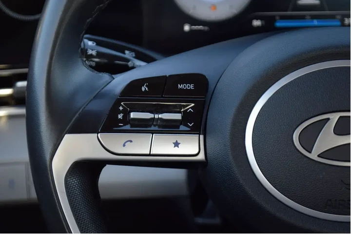 $21789 : Hyundai ELANTRA 2024 Limited image 9