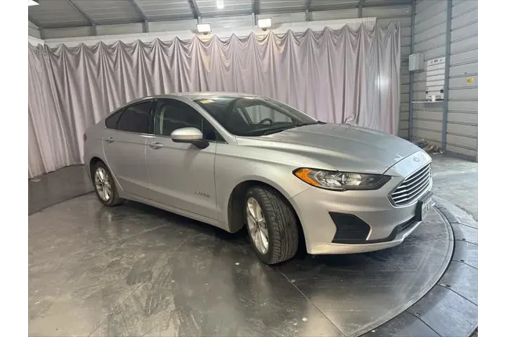 $9465 : Ford Fusion Hybrid 2019 SE 4 image 3