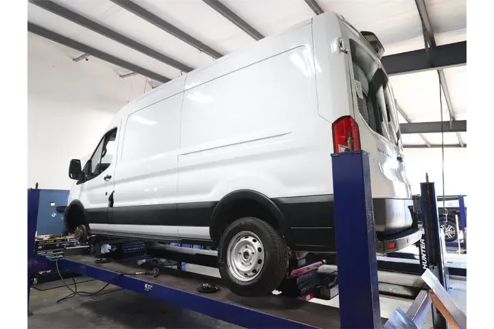 $35893 : Ford Transit 2023 250 3dr SW image 3