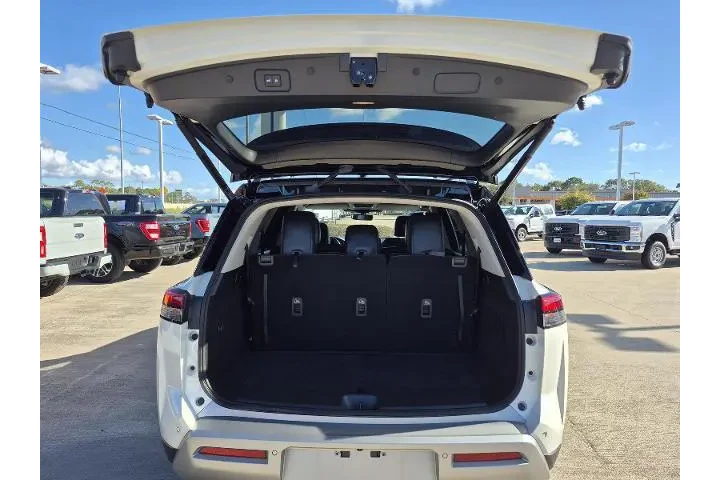 $33782 : Nissan Pathfinder 2024 SL 4d image 7