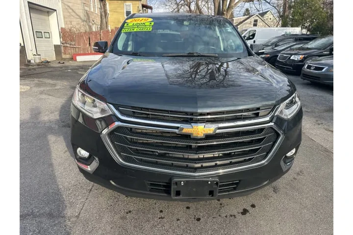 $15995 : 2019 Traverse LT Cloth image 8