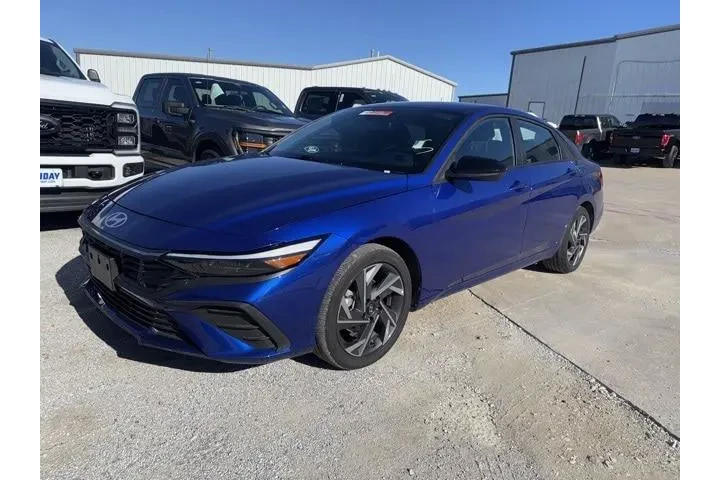 $17900 : Hyundai ELANTRA 2025 SEL Spo image 1