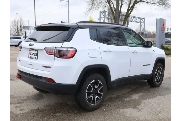 $24577 : Jeep Compass 2025 4x4 Trailh image 10