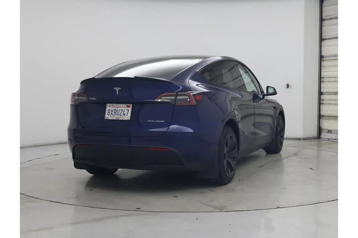 $28998 : Tesla Model Y 2021 AWD Long image 8