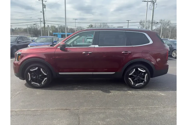 $33995 : Kia Telluride 2024 AWD S 4dr image 7