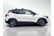 $24269 : Kia Seltos 2024 AWD S 4dr SU thumbnail