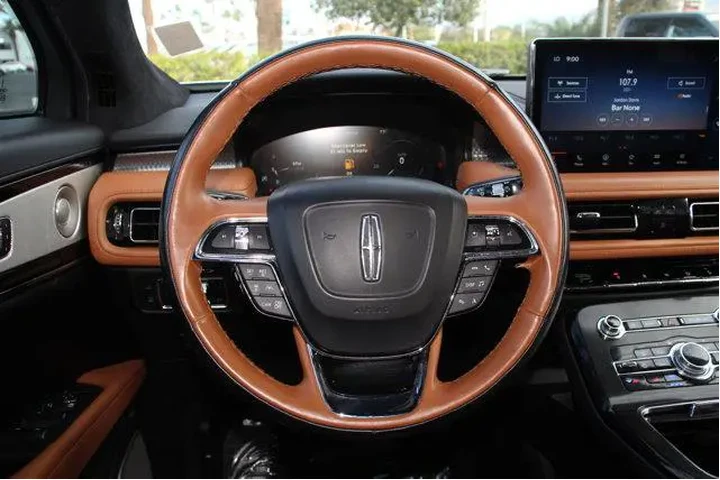 $34905 : Lincoln Nautilus 2022 AWD Bl image 3