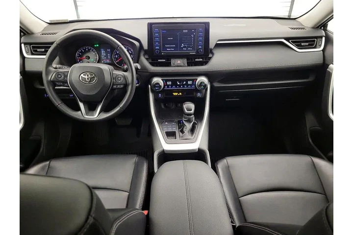 $31998 : Toyota RAV4 2022 AWD XLE Pre image 9