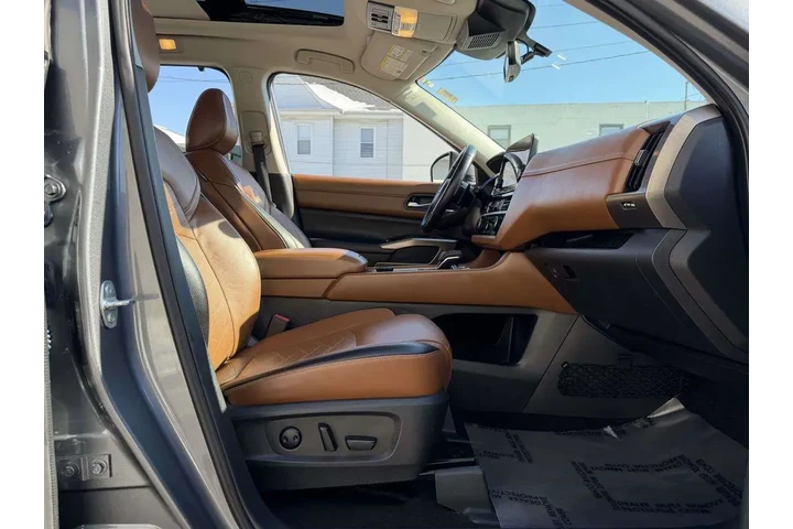 $36287 : Nissan Pathfinder 2024 AWD P image 10