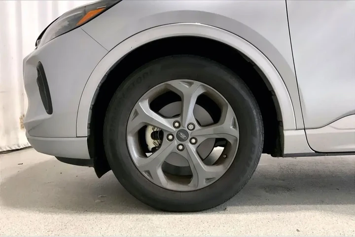 $19591 : Ford Escape 2024 ST-Line 4dr image 6