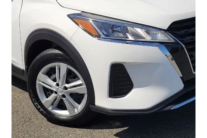 $23900 : Nissan Kicks 2024 S 4dr Cros image 9