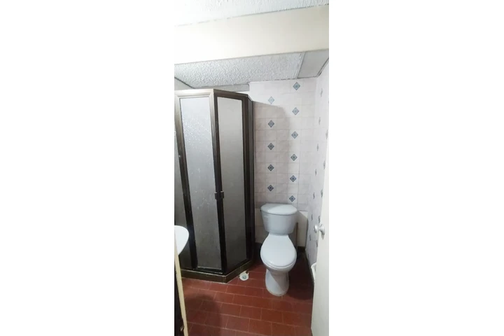 $600000 : Arriendo habitación amoblada image 9