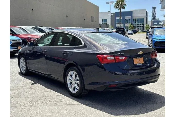 $19600 : Chevrolet Malibu 2025 LT 4dr image 5
