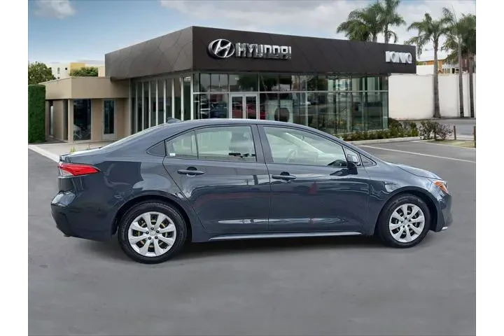 $21399 : Toyota Corolla 2023 LE 4dr S image 2