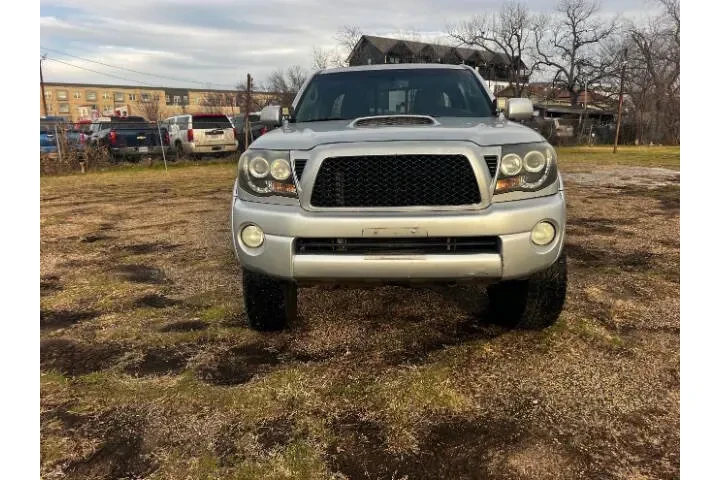 $15995 : 2010 Tacoma V6 image 6