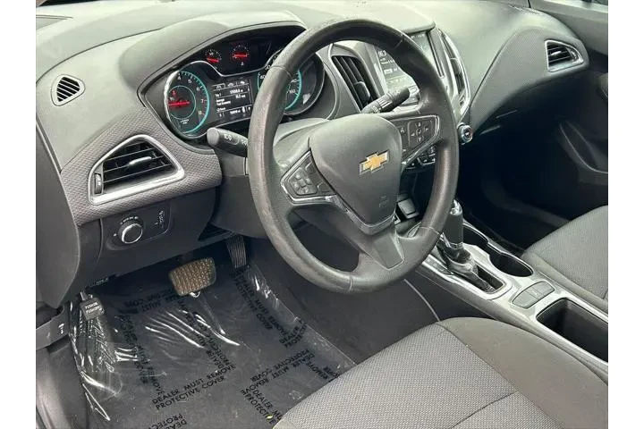 $5998 : Chevrolet Cruze 2018 LT Auto image 10