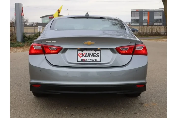 $18977 : Chevrolet Malibu 2024 LT 4dr image 8