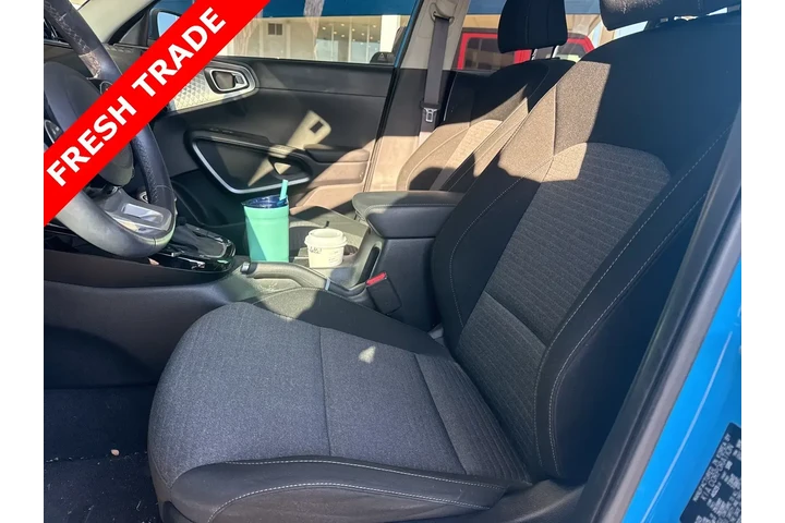 $19189 : Kia Soul 2023 EX 4dr Crossov image 5