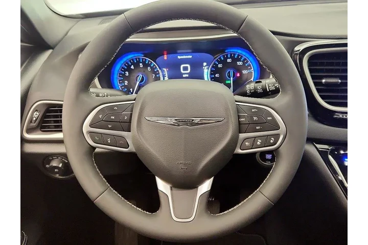 $32998 : Chrysler Pacifica 2025 Selec image 10