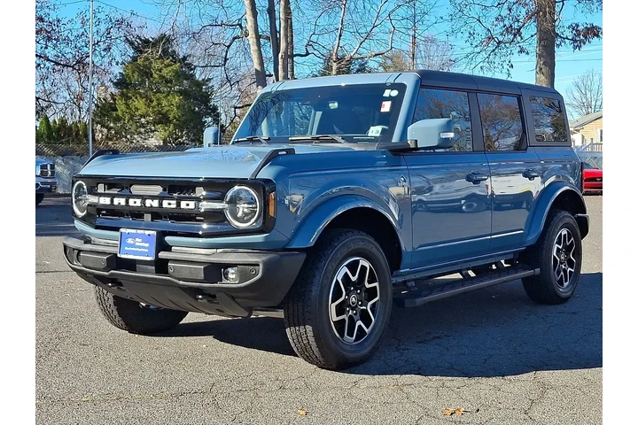 $39995 : Ford Bronco 2023 4x4 Outer B image 3
