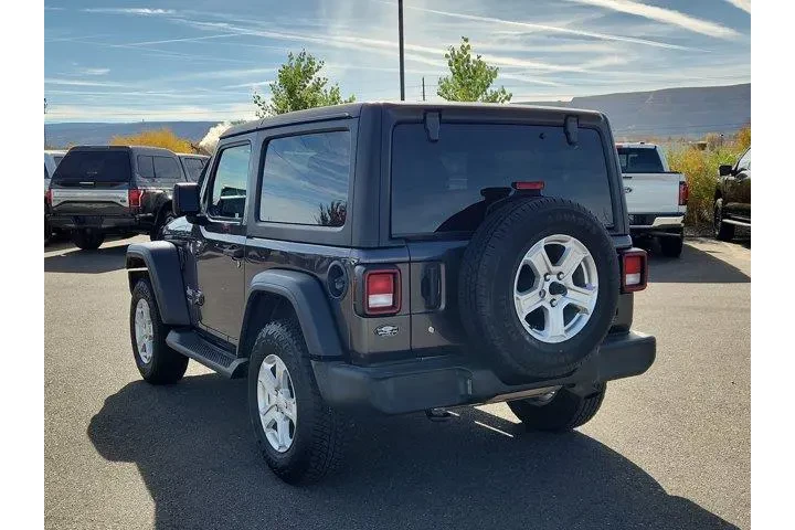 $24995 : Jeep Wrangler 2020 4x4 Sport image 4