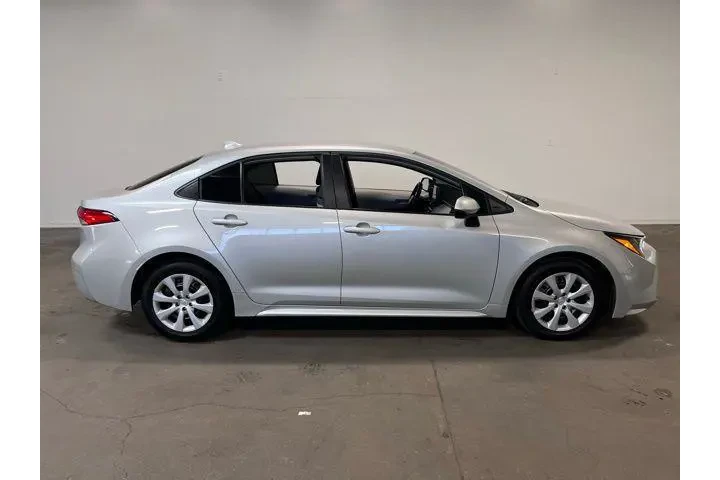 $19991 : Toyota Corolla 2024 LE 4dr S image 2